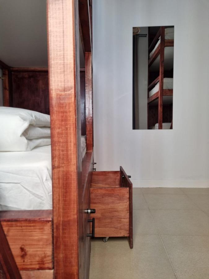 Hostal Compass House